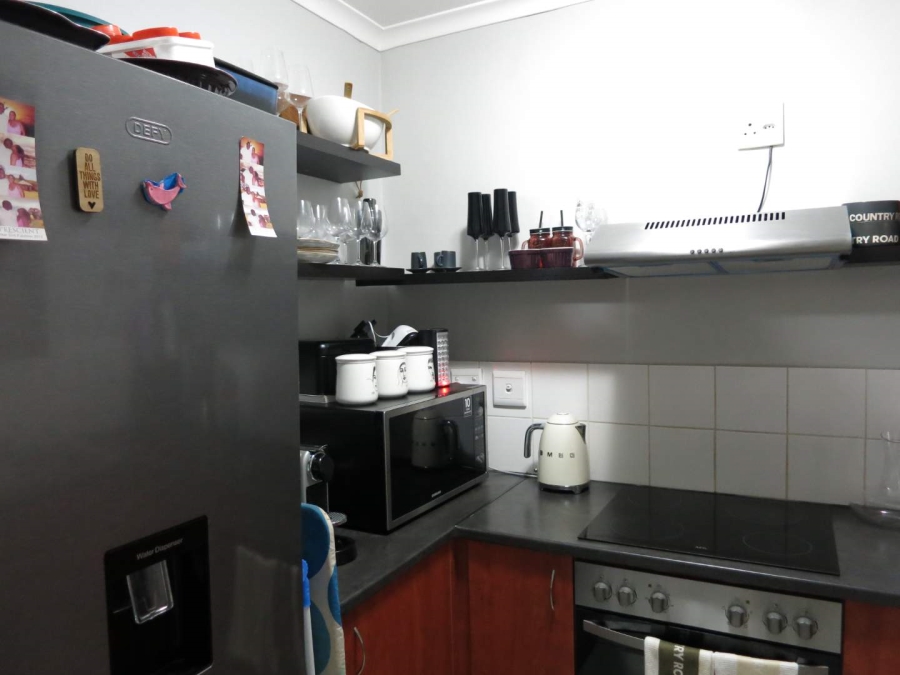 To Let 2 Bedroom Property for Rent in Electric City Western Cape
